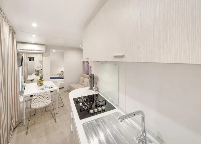 Camping Awesome Stacaravan In Tar 4*