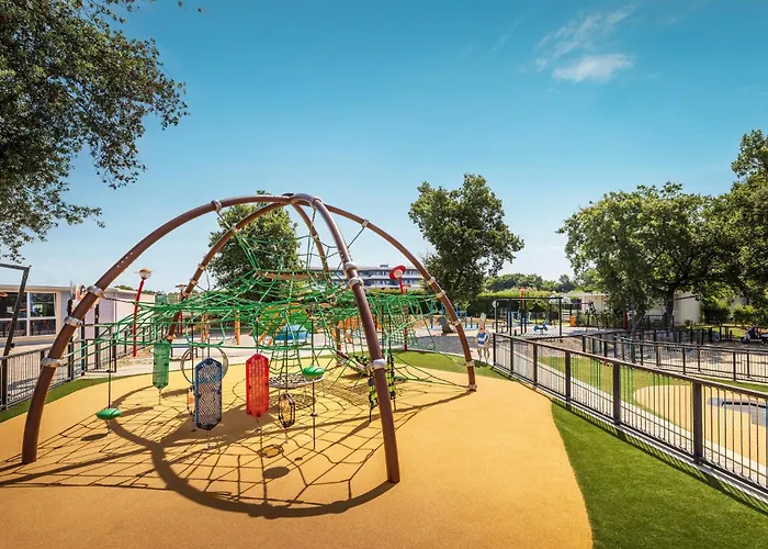 Awesome Stacaravan In Tar